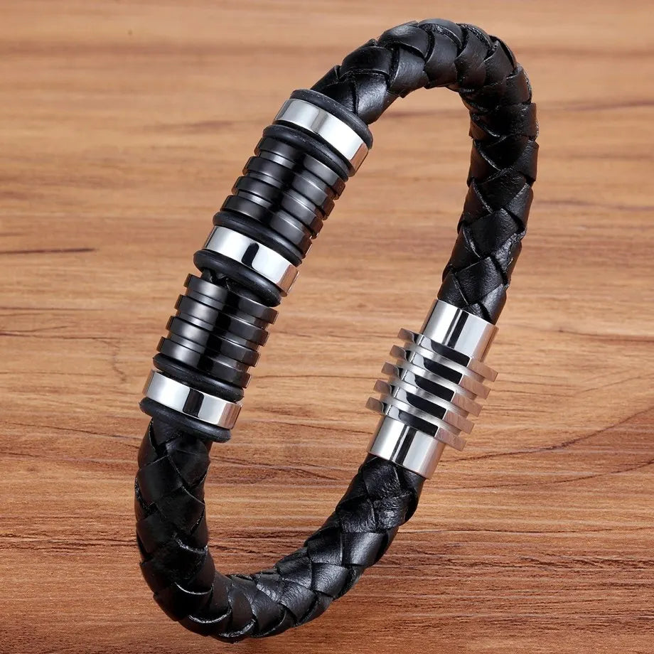Noir Ridge Leather Bracelet