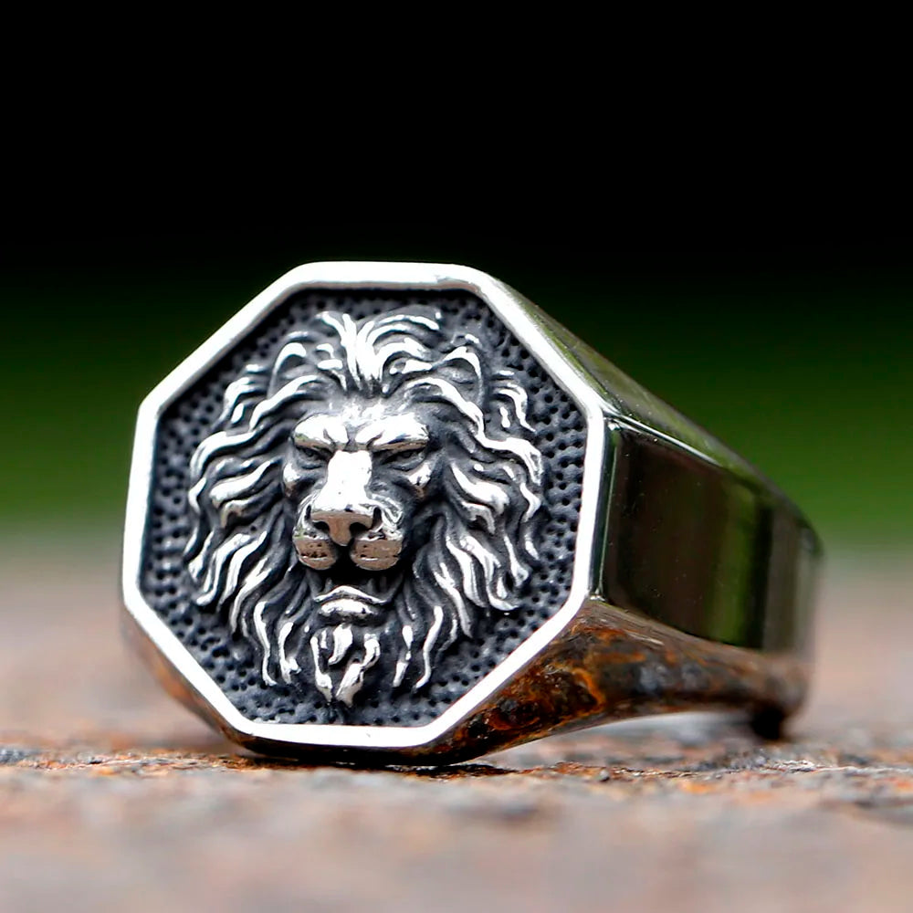 Leon Guard men's signet ring
