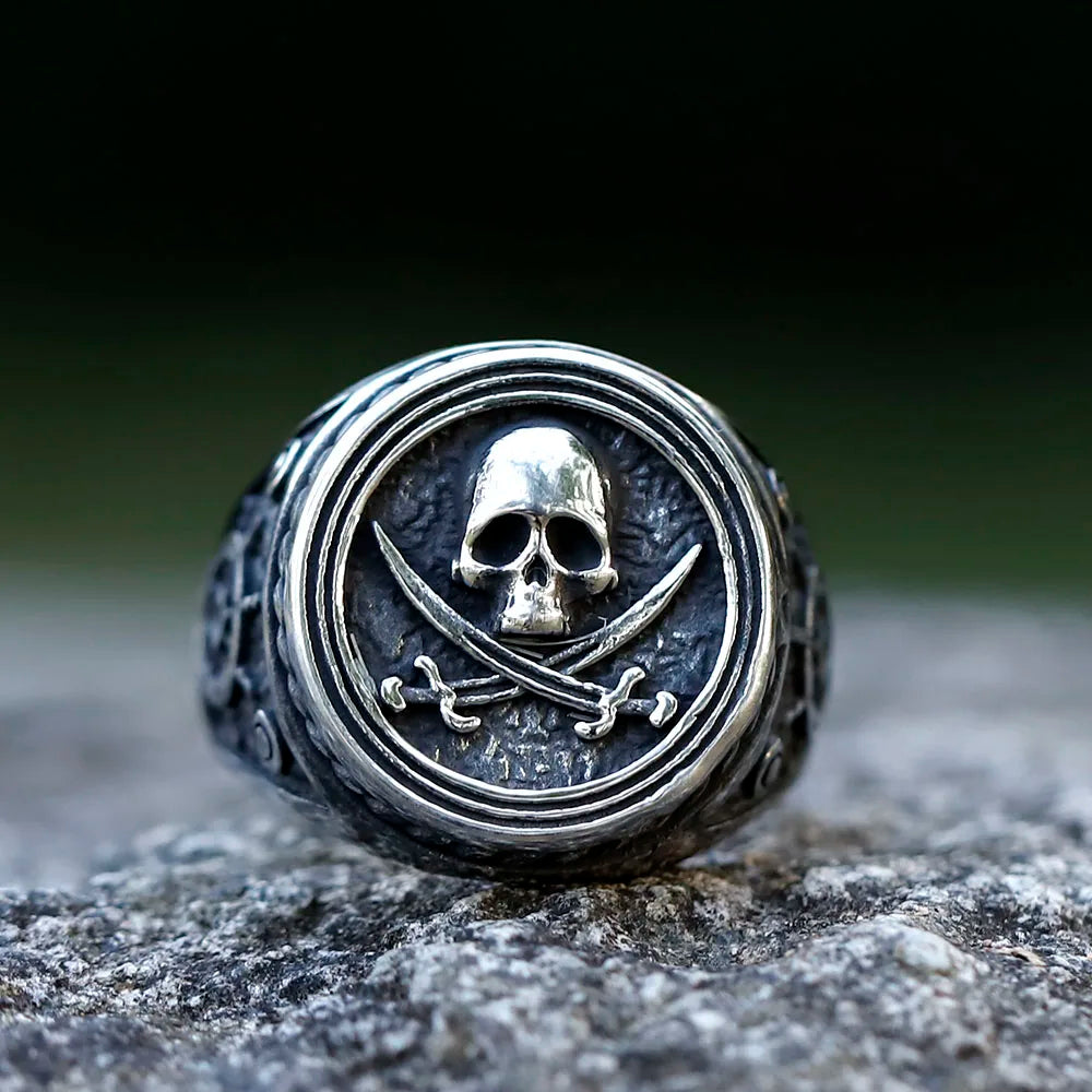 Ravenna Skull men's signet ring