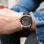 No Pulso — Valparaíso Black Dial Red Accent