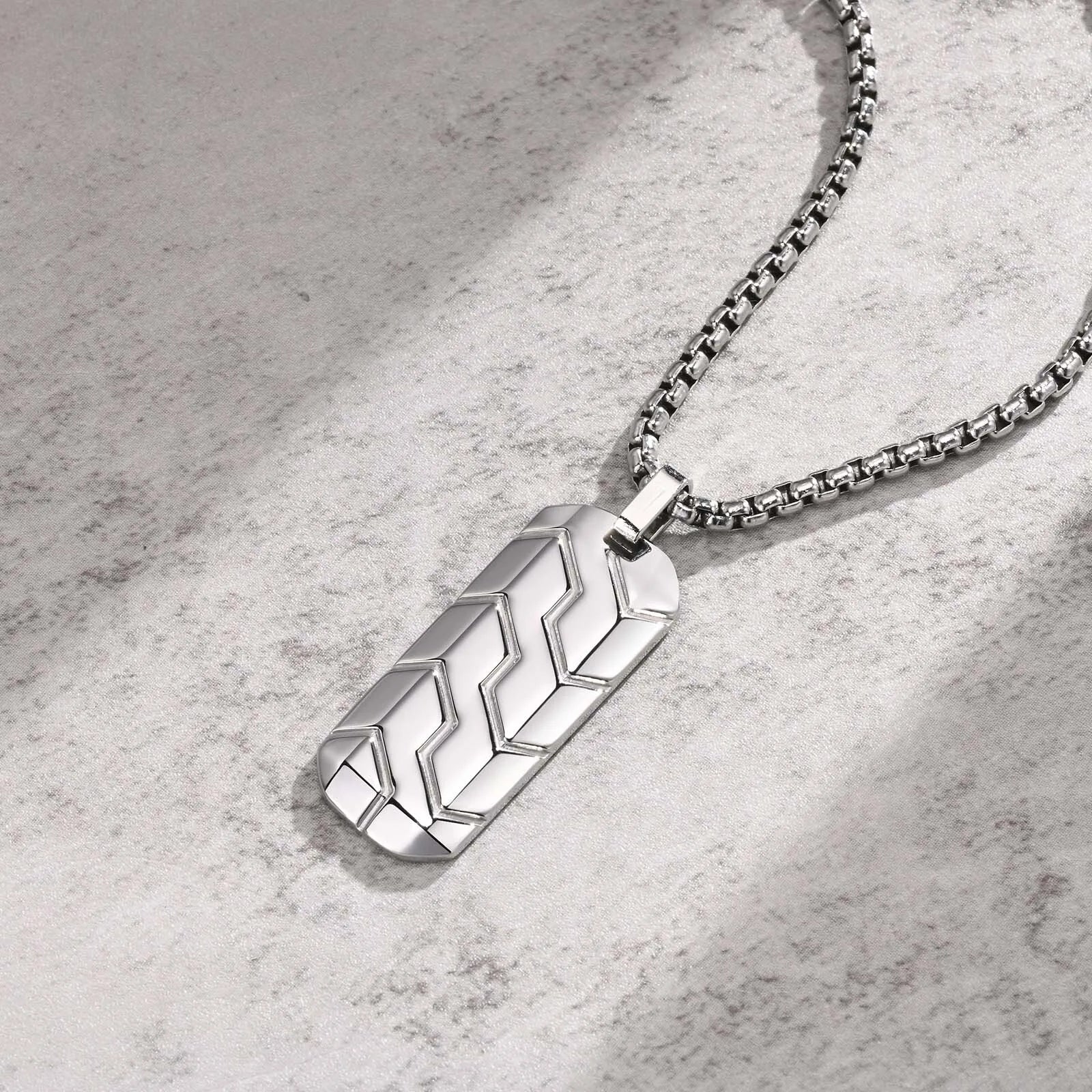 Vnox Small Dogtags Pendant Necklaces for Men, Black Silver Color Stainless Steel Military Dog Tag with Box Chain Gift to Him