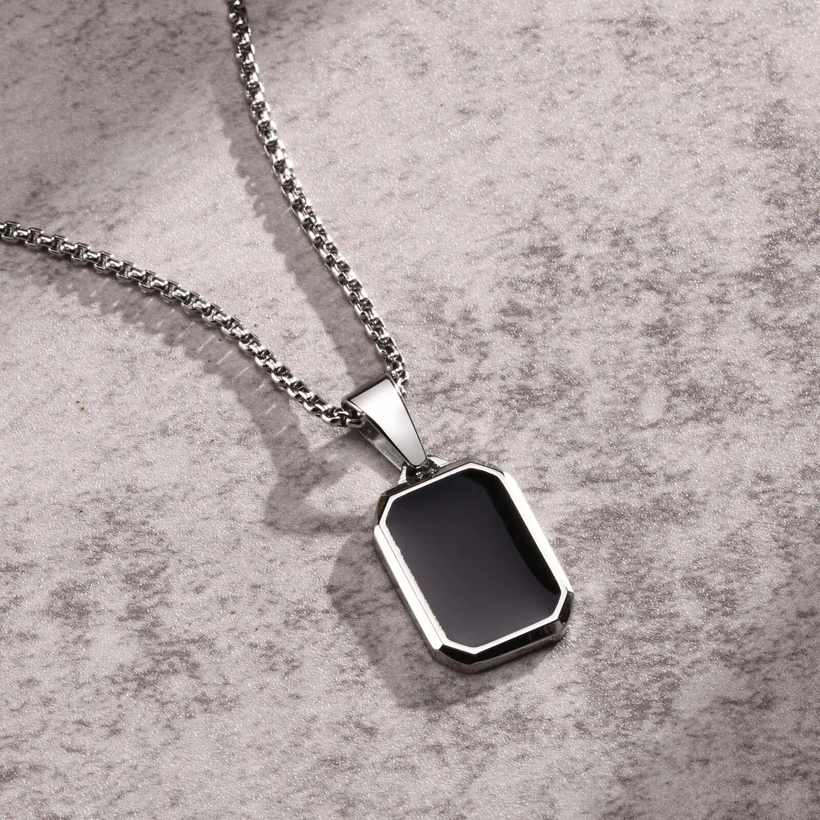 Vnox Small Dogtags Pendant Necklaces for Men, Black Silver Color Stainless Steel Military Dog Tag with Box Chain Gift to Him