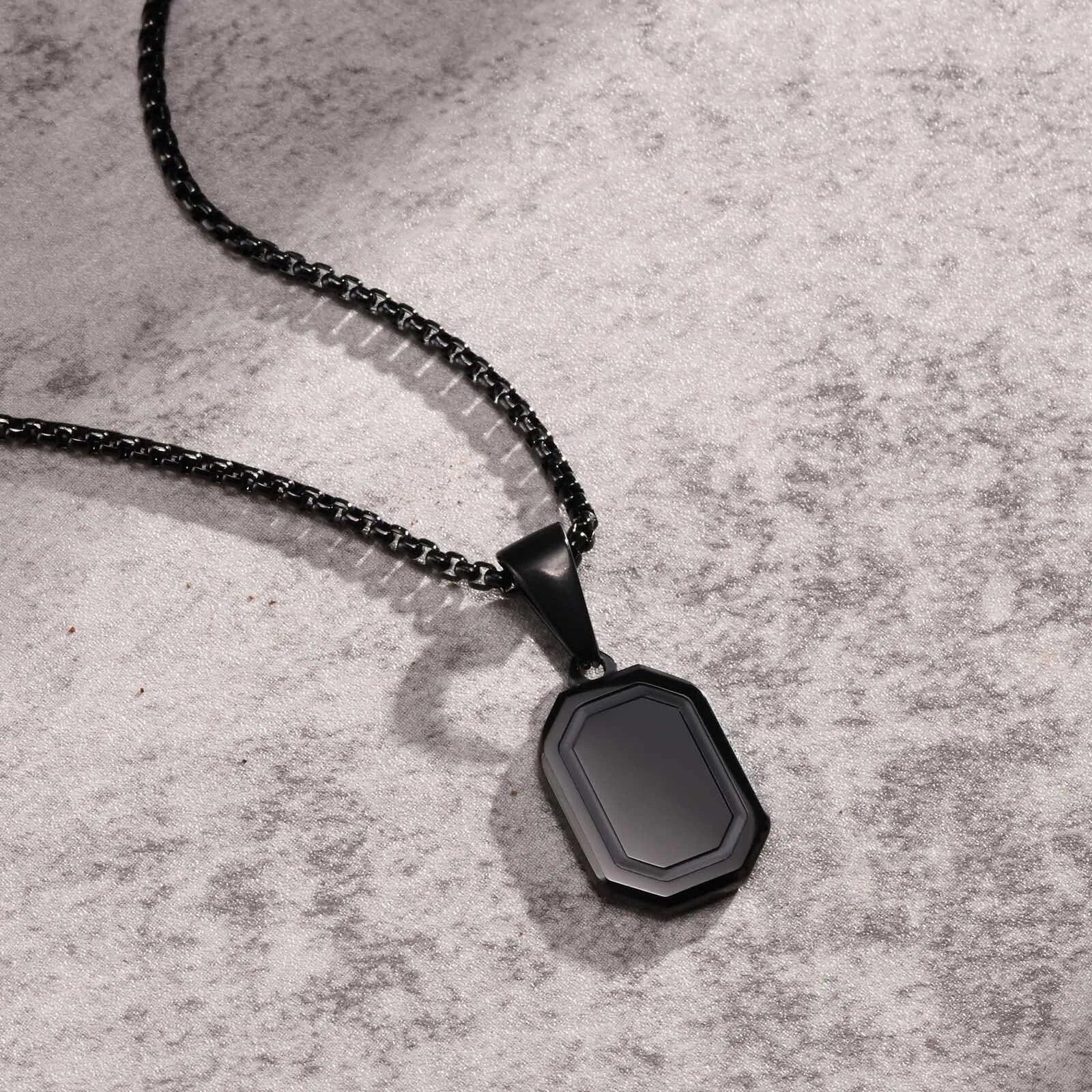 Vnox Small Dogtags Pendant Necklaces for Men, Black Silver Color Stainless Steel Military Dog Tag with Box Chain Gift to Him