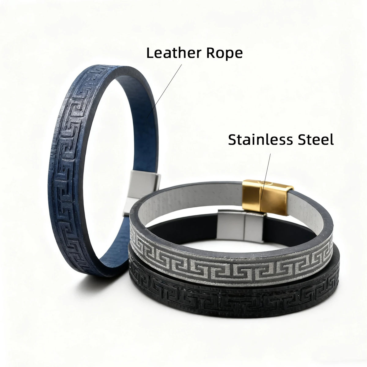 Leather band and stainless steel magnetic clasp of the Arequipa bracelet, navy and black