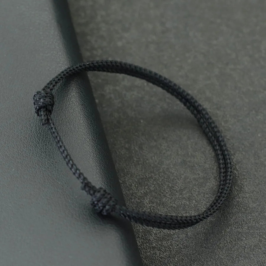 Minimalist String Bracelet – Adjustable Handmade Everyday Accessory