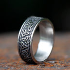 Odense knot men's Celtic ring