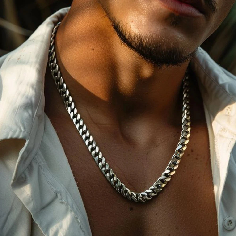 Chichén Cuban Necklace