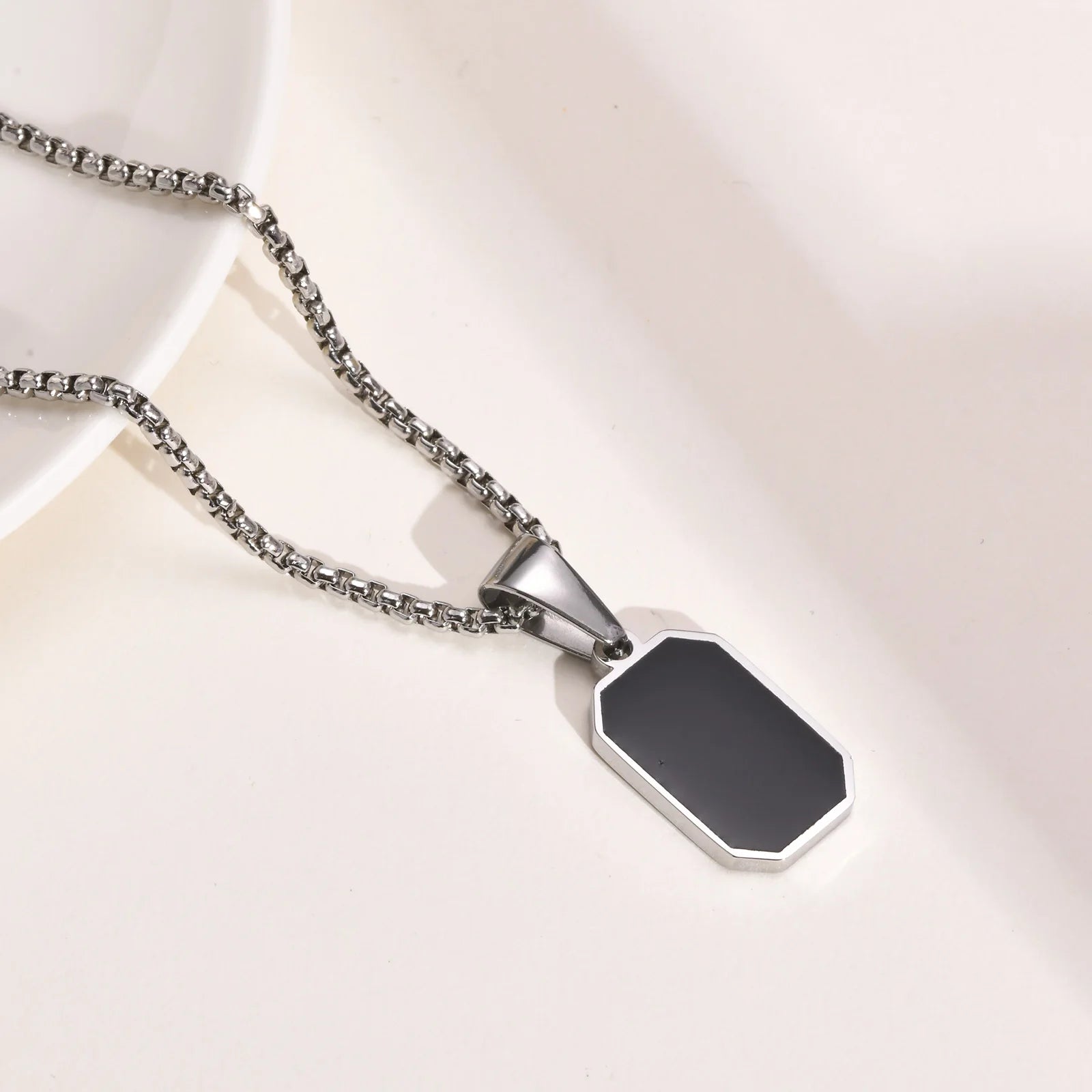 Vnox Small Dogtags Pendant Necklaces for Men, Black Silver Color Stainless Steel Military Dog Tag with Box Chain Gift to Him